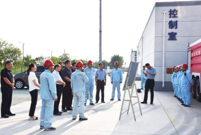 市政府副秘書(shū)長(zhǎng)、市應(yīng)急局黨委書(shū)記陳登山到俊源石油調(diào)研